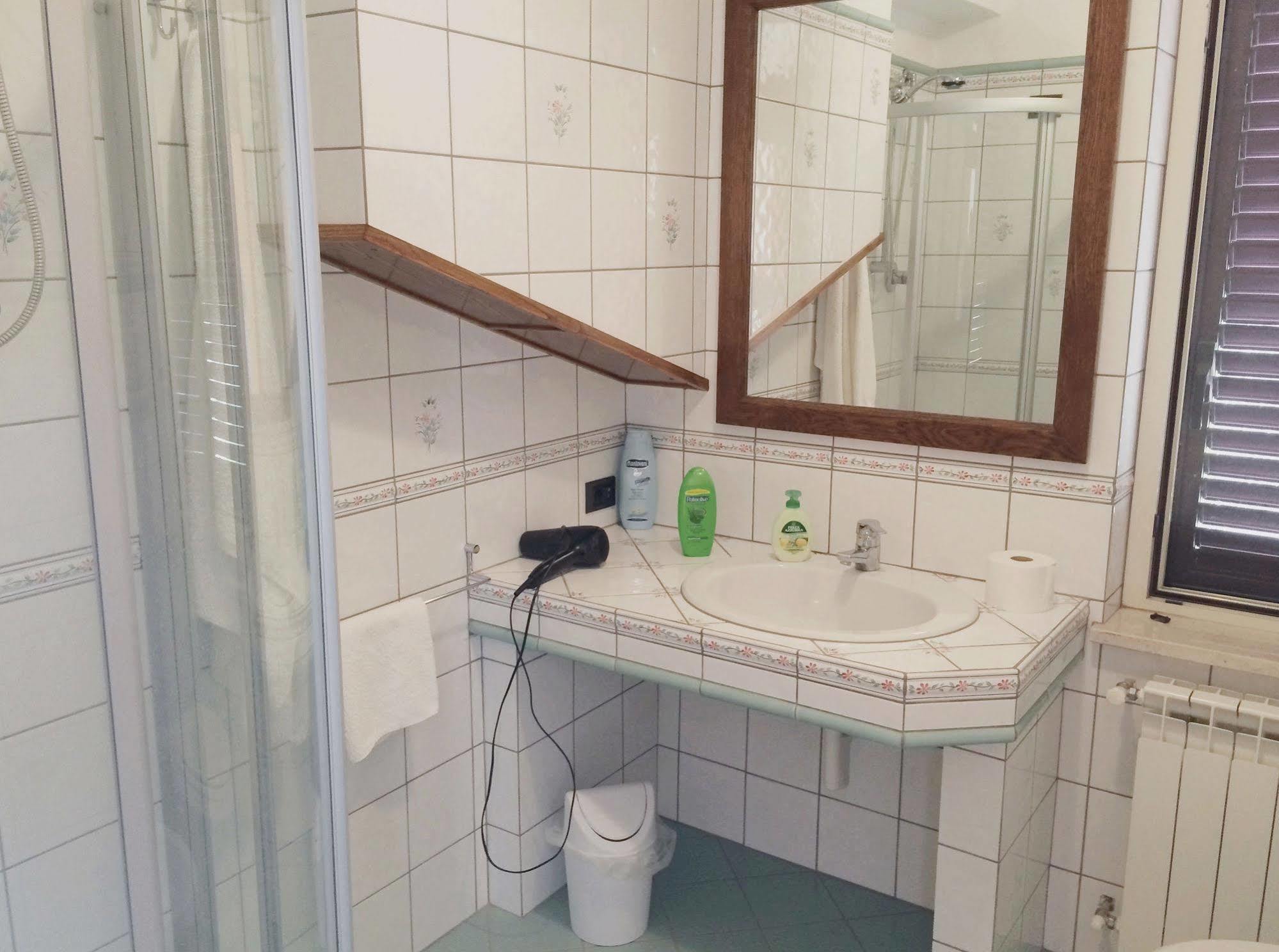 Torre Ancinale Bed & Breakfast Soverato Marina Exterior photo